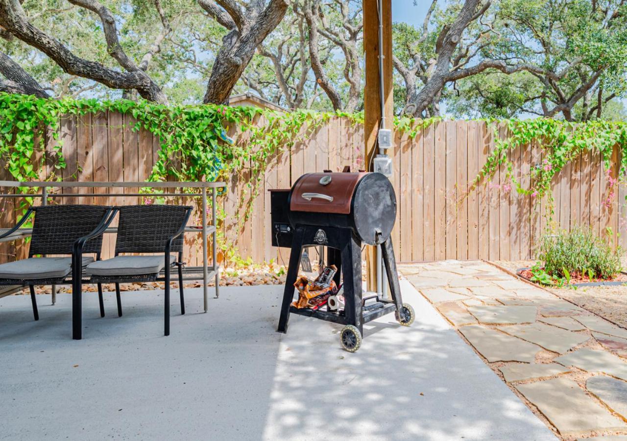 Вилла Knot Bay Haven, Dog Friendly, Hot Tub, Fenced Yard, Patio And Grill, 3 Br Рокпорт Экстерьер фото